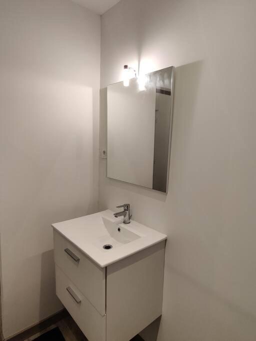 Apartment Les De Flo' : The Bel'factory 38 M² Wifi